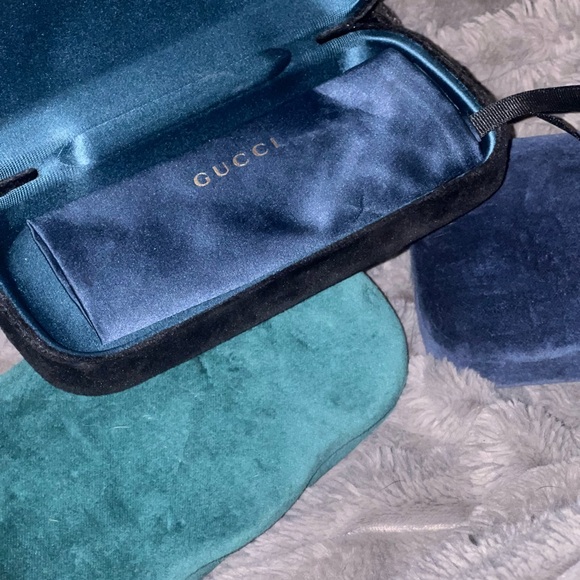 Gucci Velvet Eyewear Case - Picture 2 of 8